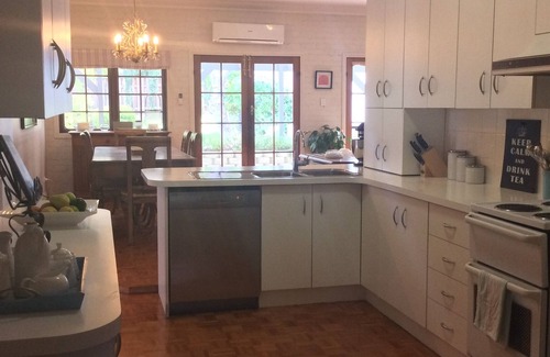 East Tamworth House | Lovely East Tamworth Home - Country Music Festival