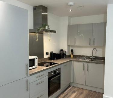 Salford Apartment | Lovely Entire Flat in Manchester