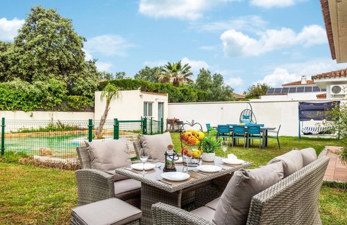 Bollullos de la Mitacion House | Lovely home in Bollullos de la Mitacion