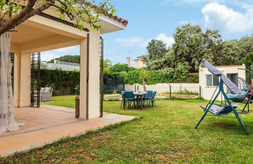 Bollullos de la Mitacion House | Lovely home in Bollullos de la Mitacion