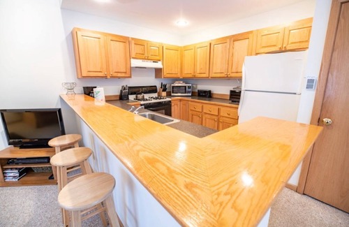 Carrabassett Valley Condo | Lovely family condo at Sugarloaf Mountain