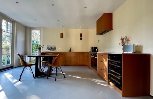 Badhoevedorp House | Lovely family home with a beautiful garden close to Amsterdam and the beach