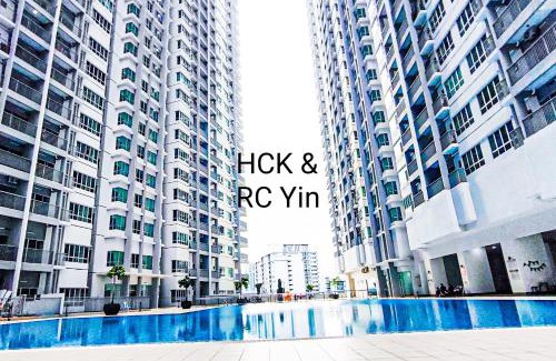Salak South Apartment | Lovely Family Suites at Razak City by HCK