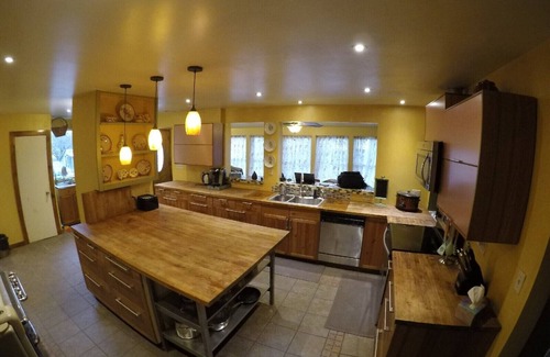 Imlaystown Other | Lovely Farmhouse-Queen Mary Guest House by the Vineyards- in East Windsor, NJ
