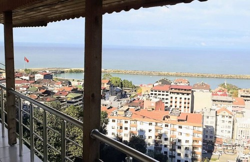 Cayeli Apartment | Lovely Flat near Sea with Balcony in Cayeli