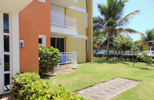 Mediania Alta Apartment | Lovely Garden Beachfront Villa near of San Juan