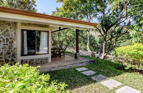 Santa Eulalia House | Lovely ground-floor cabin with a shared pool, surrounded by gardens!