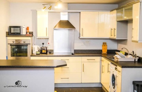 Erdington Apartment | Lovely Ground Floor Flat with free parking
