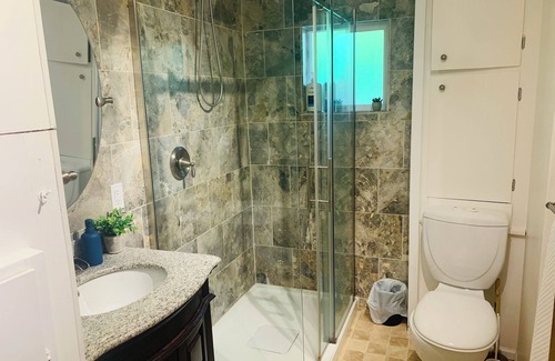 Downtown House | Lovely Group Getaway Near Beach!