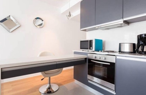 Palermo Apartment | LOVELY + GYM+POOL+SAUNA