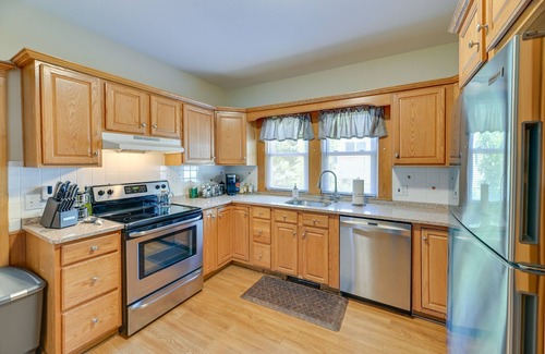 Hammondsport House | Lovely Hammondsport Home, Walk to Keuka Lake!