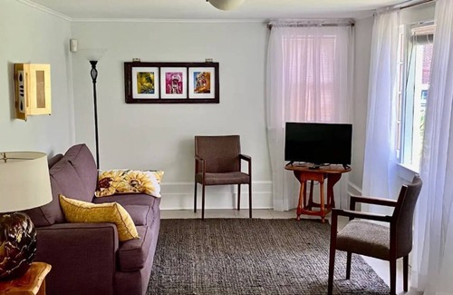 New Orleans Apartment | Lovely historic garden apt. in New Orleans in mid-city near park and bayou!