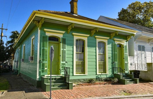 French Quarter House | Lovely historic home 3 blocks to the French Quarter