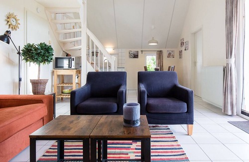 Daumazan-sur-Arize House | Lovely holiday home with beautiful panoramic views and beautiful swimming pools!