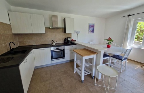 Ameno House | Lovely holiday home at Lake Orta with private garden and pool