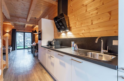 Jenig House | Lovely holiday home on park near ski resort