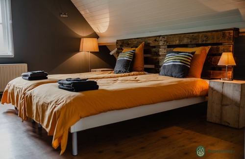 Leende House | Lovely holiday home in Leende with fenced garden