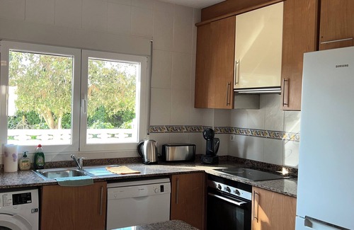 Vinaros Apartment | Lovely Holiday Place with pool, A/C, TV, WIFI - Playa Sol Vinaros