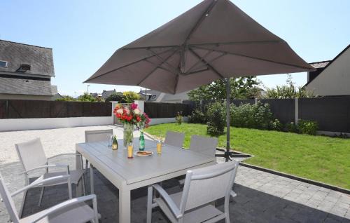 Saint-Meloir-des-Ondes House | Lovely Home In Saint-Méloir-Des-Ondes
