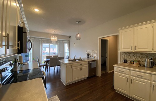 South Kansas City House | Lovely Home Away from Home