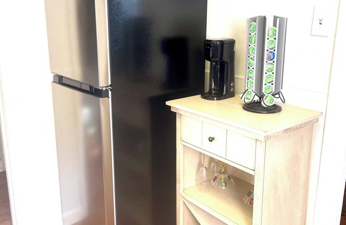 Macon House | Lovely home away from home family friendly and 3 minutes from Macon amphitheater