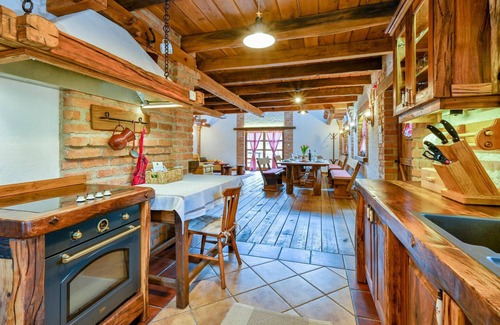 Zabok House | Lovely home in Prosenik Gubasevski