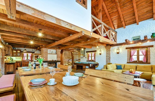 Zabok House | Lovely home in Prosenik Gubasevski