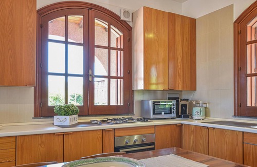 Aci Catena House | Lovely home in Acicatena with WiFi