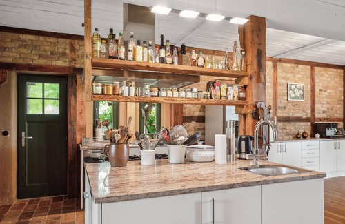 Am Salzhaff House | Lovely home in Am Salzhaff with kitchen