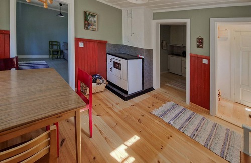 Auktsjaur House | Lovely home in Auktsjaur with sauna