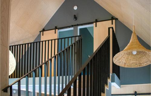 Borrby House | Lovely Home In Borrby With Kitchen