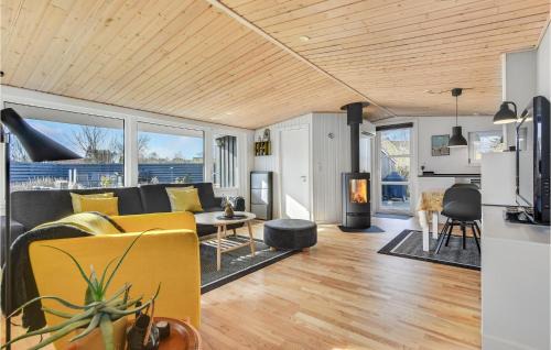 Broager House | Lovely Home In Broager With Kitchen