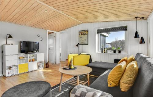 Broager House | Lovely Home In Broager With Kitchen