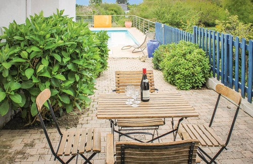 Sene House | Lovely home in Cadouarn with WiFi