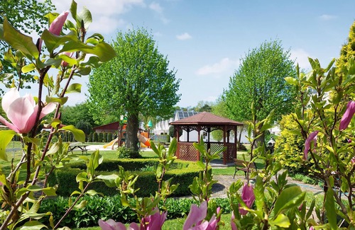 Darlowko House | Lovely home in Darlówko with WiFi