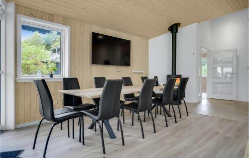 Øksenmølle House | Lovely Home In Ebeltoft With Sauna