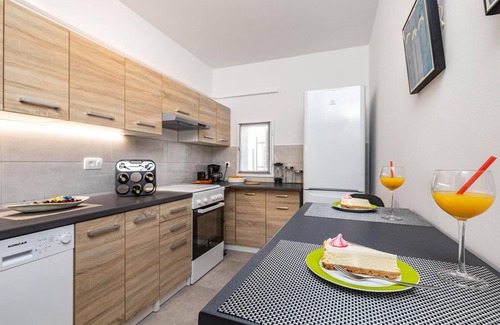 Sodici House | Lovely home in Glavani