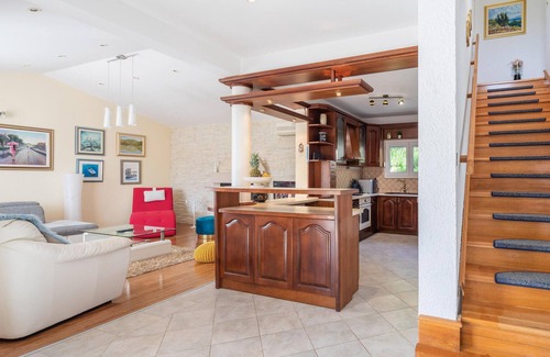 Blato na Cetini House | Lovely home in Blato na Cetini