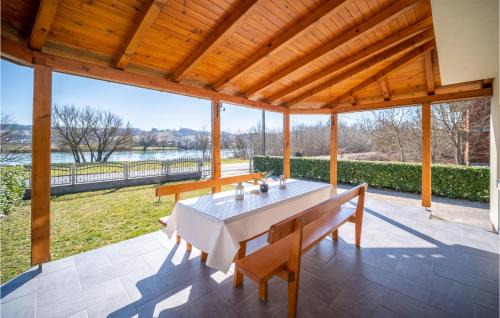 Hrvatska Kostajnica House | Lovely Home In Hrvatska Kostajnica