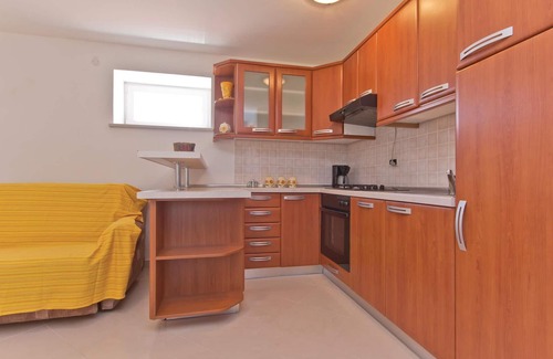 Hrboki House | Lovely home in Hrboki with kitchen
