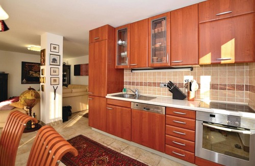 Izola House | Lovely home in Izola with kitchen
