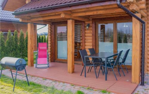 Postomino House | Lovely Home In Jezierzany With Sauna