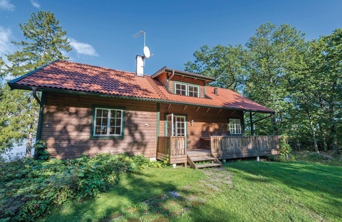 Eskilstuna House | Lovely home in Kvicksund with sauna