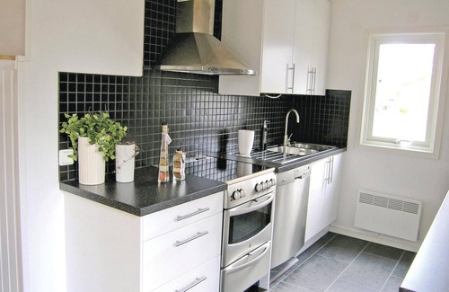 Holminge House | Lovely home in Ljungby with kitchen