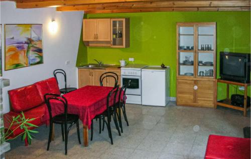 Nowe Warpno House | Lovely Home In Nowe Warpno