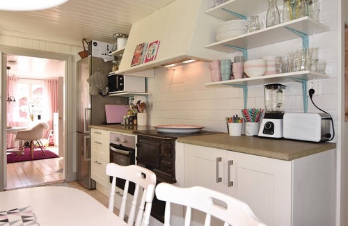 Sollebrunn House | Lovely home in Sollebrunn with WiFi