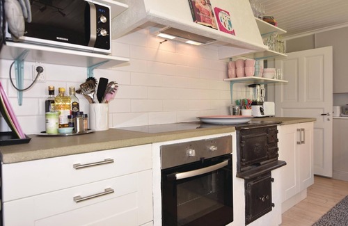Sollebrunn House | Lovely home in Sollebrunn with WiFi