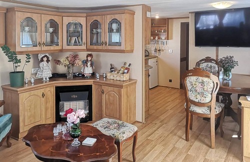 Lesna House | Lovely home in Stankowice with sauna