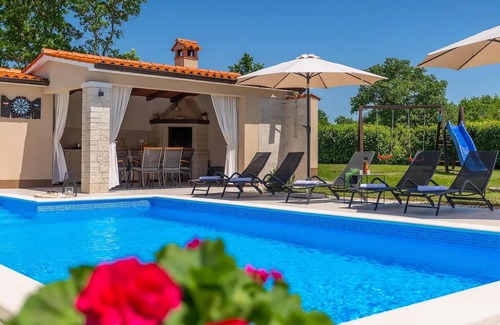 Cabrunici House | Lovely home in Svetvincenat