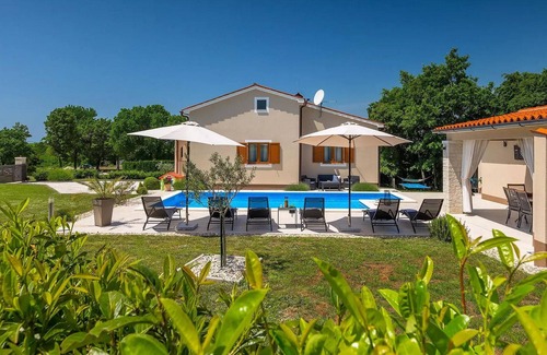 Cabrunici House | Lovely home in Svetvincenat